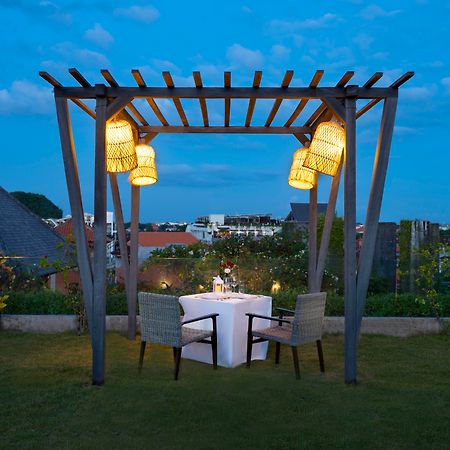 קוטה לומבוק Four Points By Sheraton Bali, Kuta מראה חיצוני תמונה